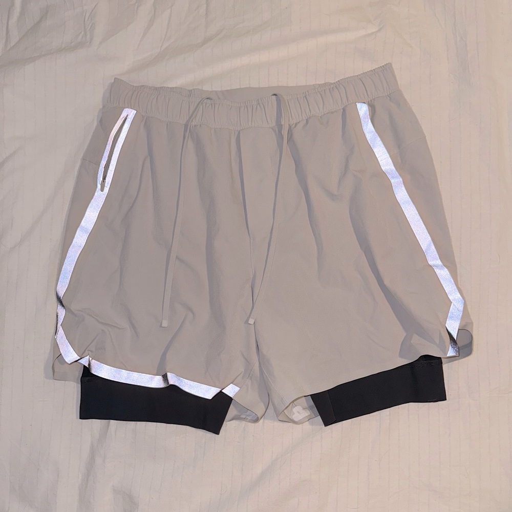 Lululemon Men’s Surge Lined Short 6"